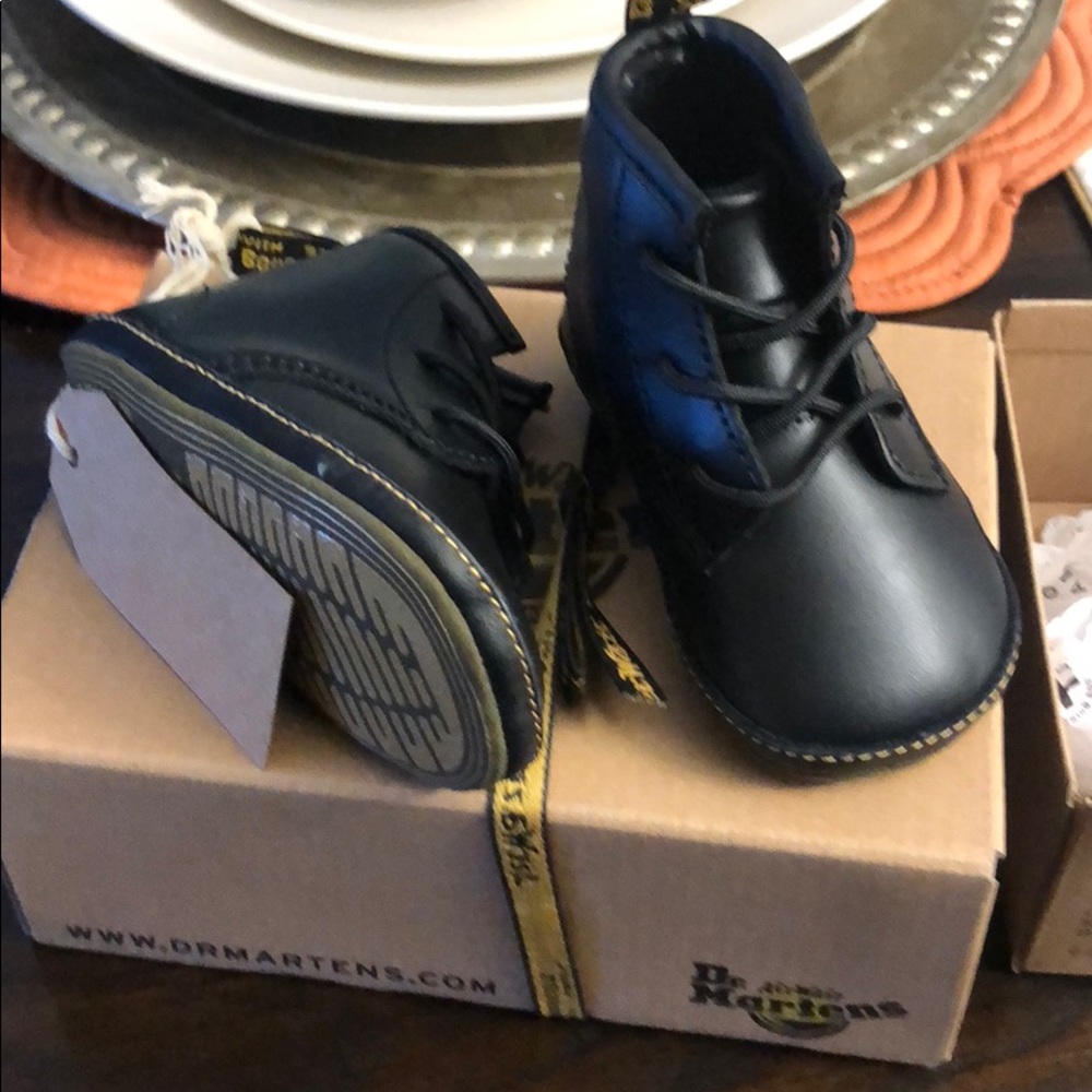 Toddler Dr.martens boots
